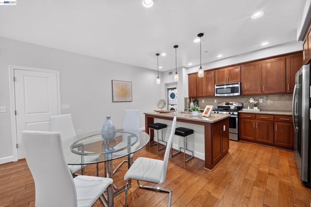 1656 Lee Way, Milpitas, CA 95035