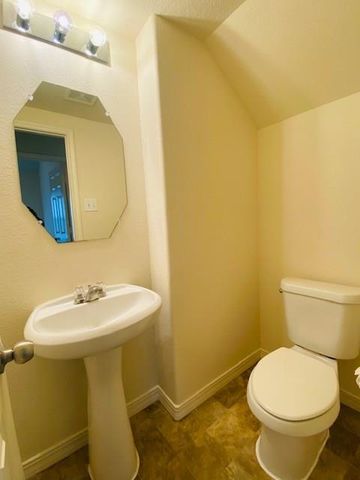 2018 Running Brook Lane, Pearland, TX 77584