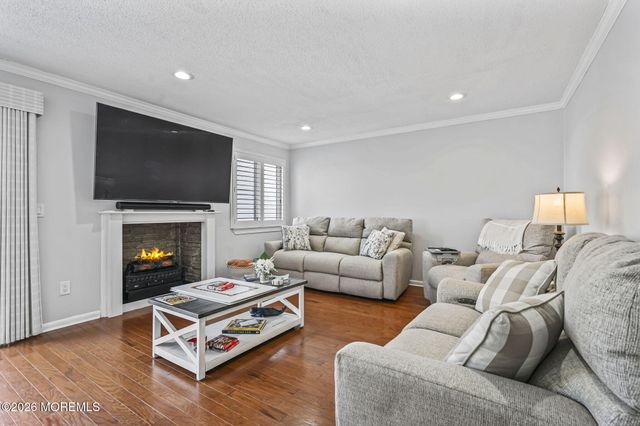 15 Greenwood Drive, Freehold, NJ 07728