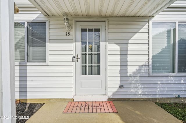 15 Greenwood Drive, Freehold, NJ 07728