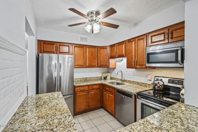 15 Greenwood Drive, Freehold, NJ 07728