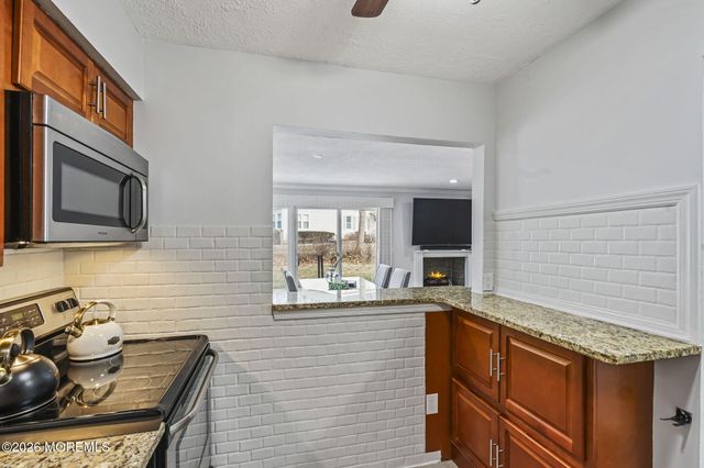 15 Greenwood Drive, Freehold, NJ 07728