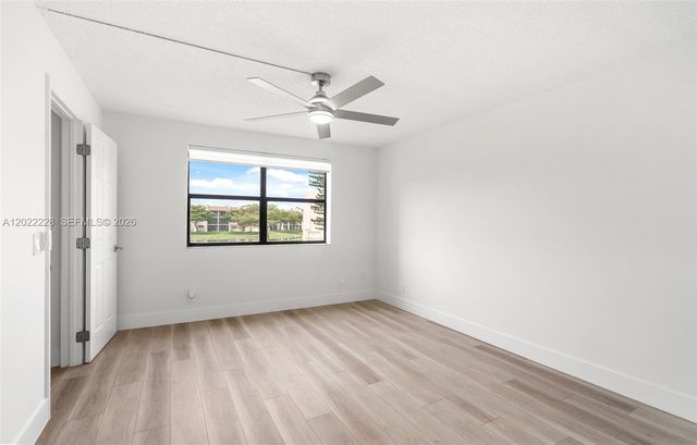 10130 Sunrise Lakes Blvd 210, Sunrise, FL 33322