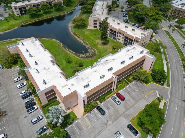 10130 Sunrise Lakes Blvd 210, Sunrise, FL 33322