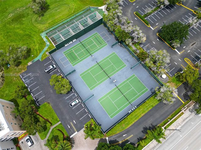 10130 Sunrise Lakes Blvd 210, Sunrise, FL 33322