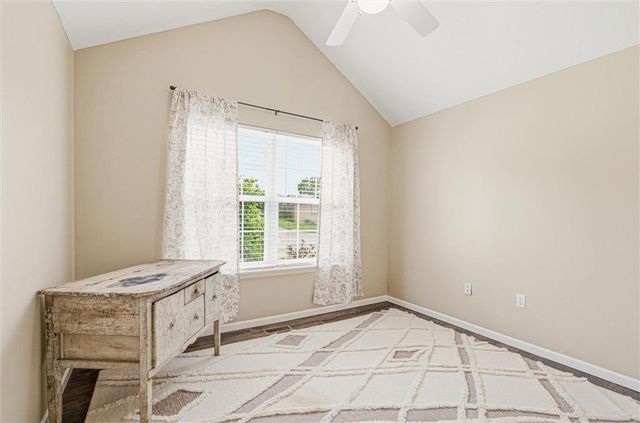 1305 SW Graystone Circle, Grain Valley, MO 64029