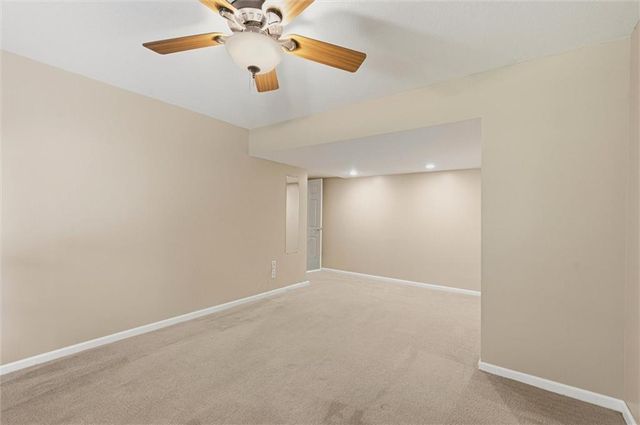 1305 SW Graystone Circle, Grain Valley, MO 64029