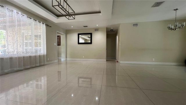 6550 SW 8th Street, Pembroke Pines, FL 33023