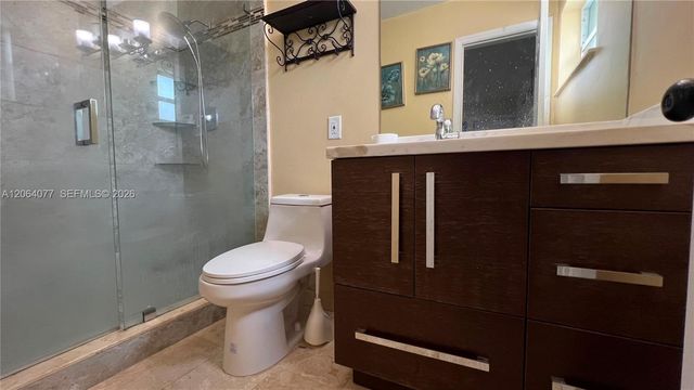 6550 SW 8th Street, Pembroke Pines, FL 33023