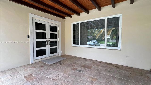 6550 SW 8th Street, Pembroke Pines, FL 33023