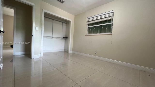 6550 SW 8th Street, Pembroke Pines, FL 33023