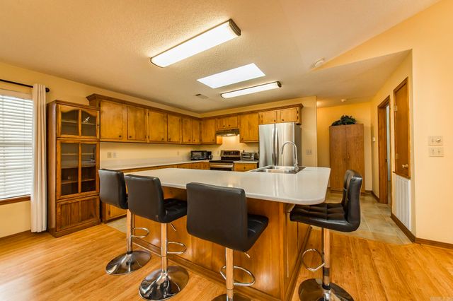 350 Skyline Drive, Greers Ferry, AR 72067