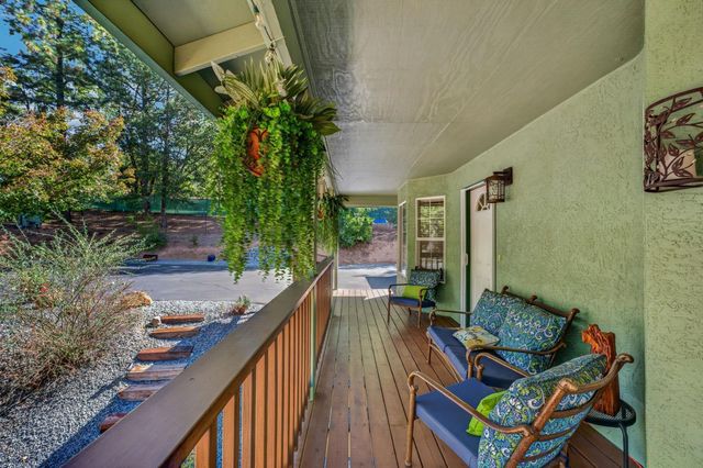 765 Hamlett Pl, Colfax, CA 95713
