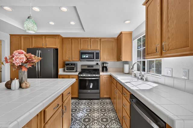 765 Hamlett Pl, Colfax, CA 95713