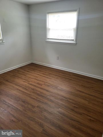 13416 HILLENDALE DR, Woodbridge, VA 22193
