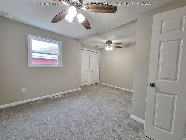 15 138th Street, Charleston, WV 25315