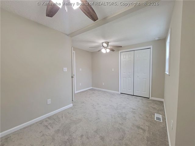 15 138th Street, Charleston, WV 25315