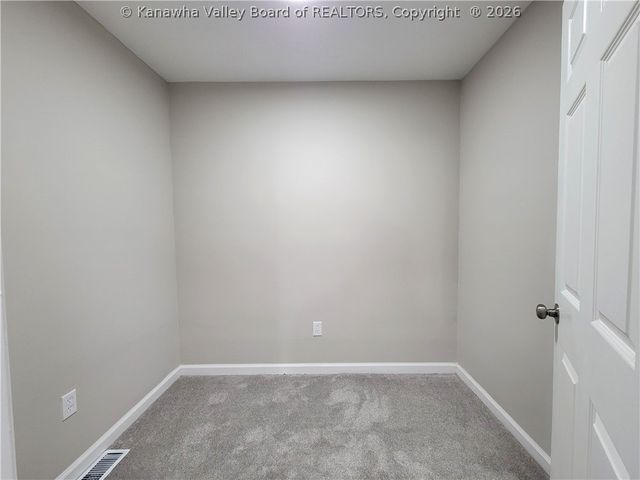 15 138th Street, Charleston, WV 25315