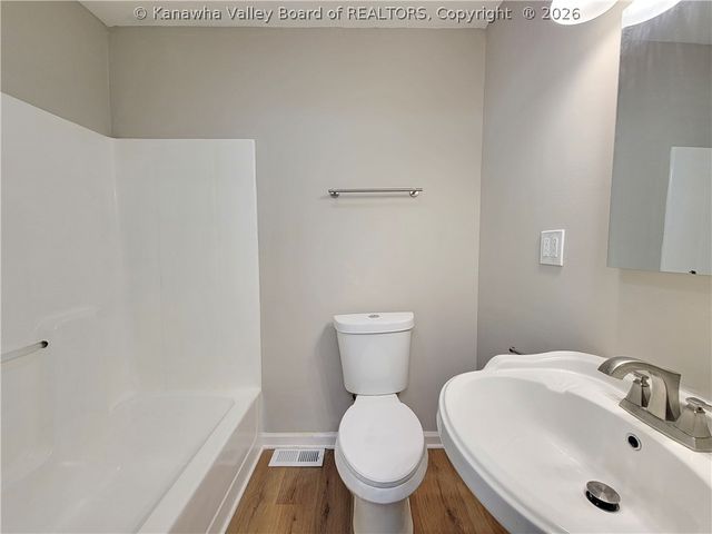 15 138th Street, Charleston, WV 25315