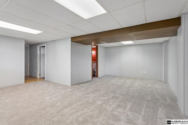 5935 S 140th Avenue, Omaha, NE 68137