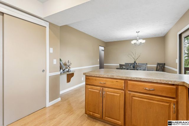 5935 S 140th Avenue, Omaha, NE 68137