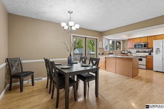 5935 S 140th Avenue, Omaha, NE 68137