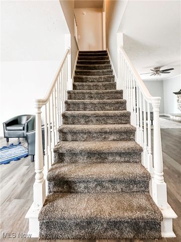 21 Cherry Hill Drive, Belpre, OH 45714