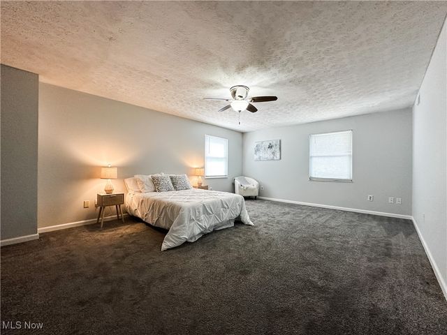 21 Cherry Hill Drive, Belpre, OH 45714