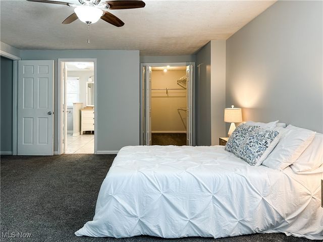 21 Cherry Hill Drive, Belpre, OH 45714