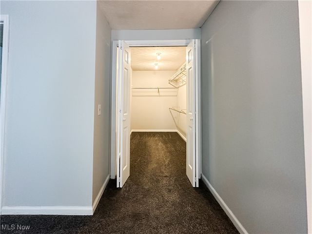 21 Cherry Hill Drive, Belpre, OH 45714