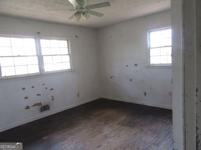 4043 Lithia Way, Lithia Springs, GA 30122