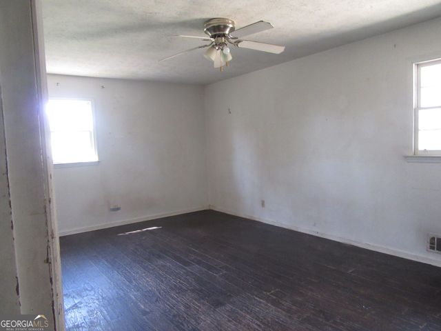 4043 Lithia Way, Lithia Springs, GA 30122