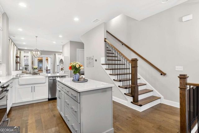 4302 Parkside Place, Atlanta, GA 30342