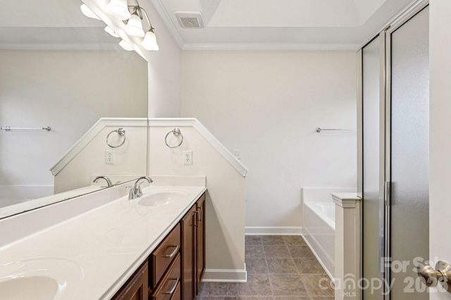 7663 Woodcrest Drive, Stanley, NC 28164