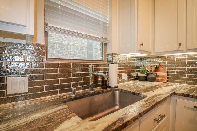 264 Spring Hill Road, Flower Mound, TX 75028