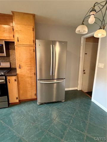 200 Gifford Parkway, Syracuse, NY 13214