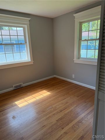 200 Gifford Parkway, Syracuse, NY 13214