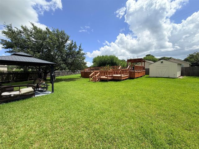 118 Highland Street, Texas City, TX 77591