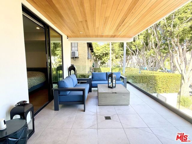 1017 N Croft Avenue 201, Los Angeles, CA 90069