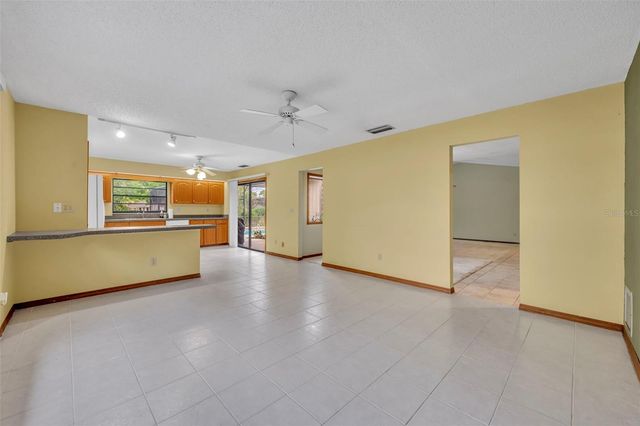 2183 BENT OAK DRIVE, Apopka, FL 32712
