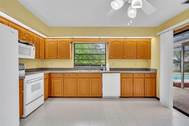 2183 BENT OAK DRIVE, Apopka, FL 32712