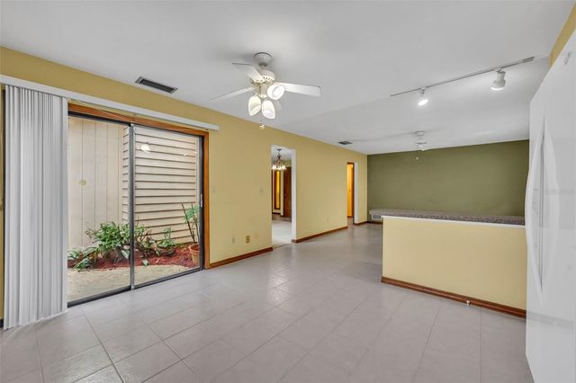 2183 BENT OAK DRIVE, Apopka, FL 32712