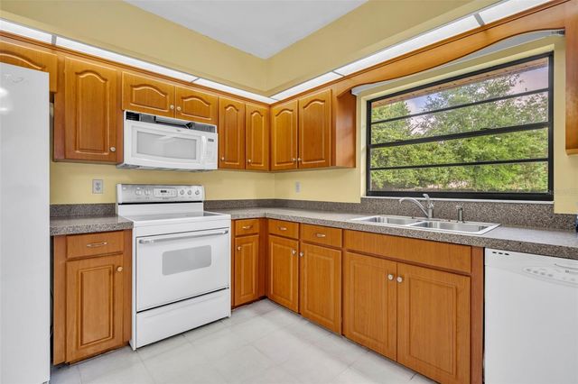 2183 BENT OAK DRIVE, Apopka, FL 32712