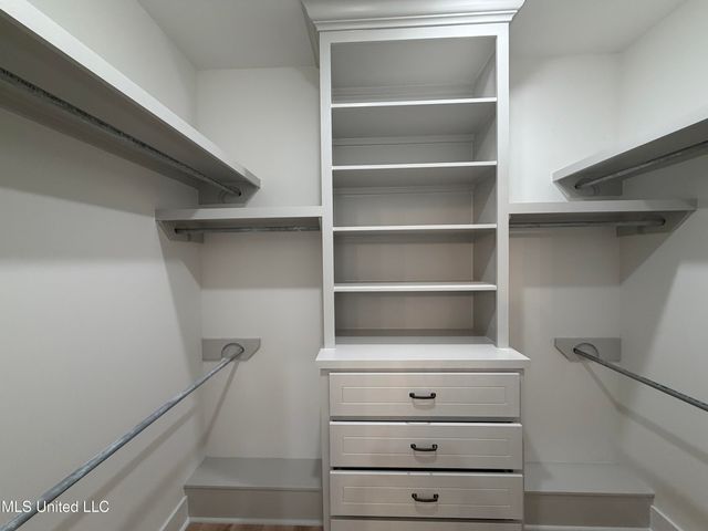 204 Anderson Oaks Drive, Pearl, MS 39208