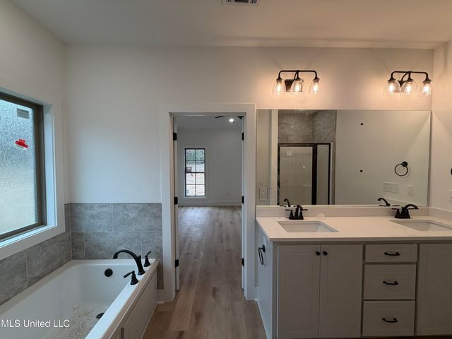 204 Anderson Oaks Drive, Pearl, MS 39208