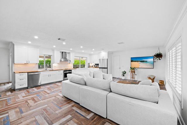 3333 NW 26th Court, Boca Raton, FL 33434