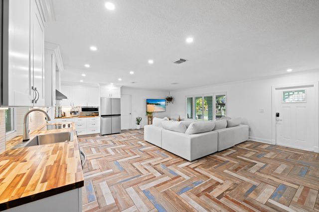 3333 NW 26th Court, Boca Raton, FL 33434