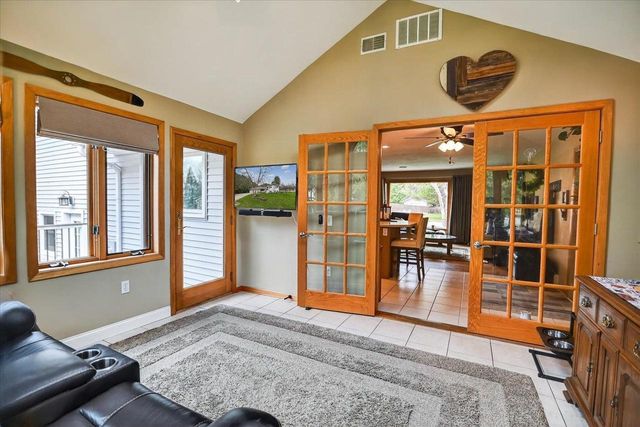 5576 Auchter Lane, Waunakee, WI 53597