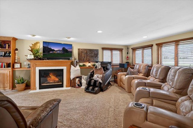 5576 Auchter Lane, Waunakee, WI 53597