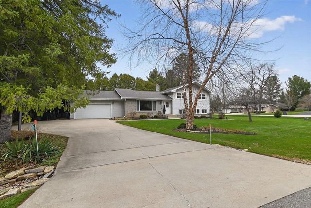 5576 Auchter Lane, Waunakee, WI 53597
